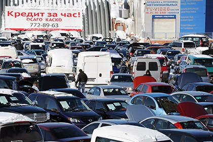 Россияне стали раскупать дорогие подержанные иномарки