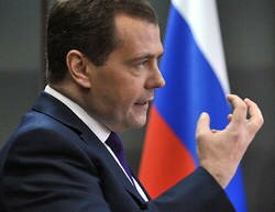 Медведев пожаловался на расточительность российской экономики